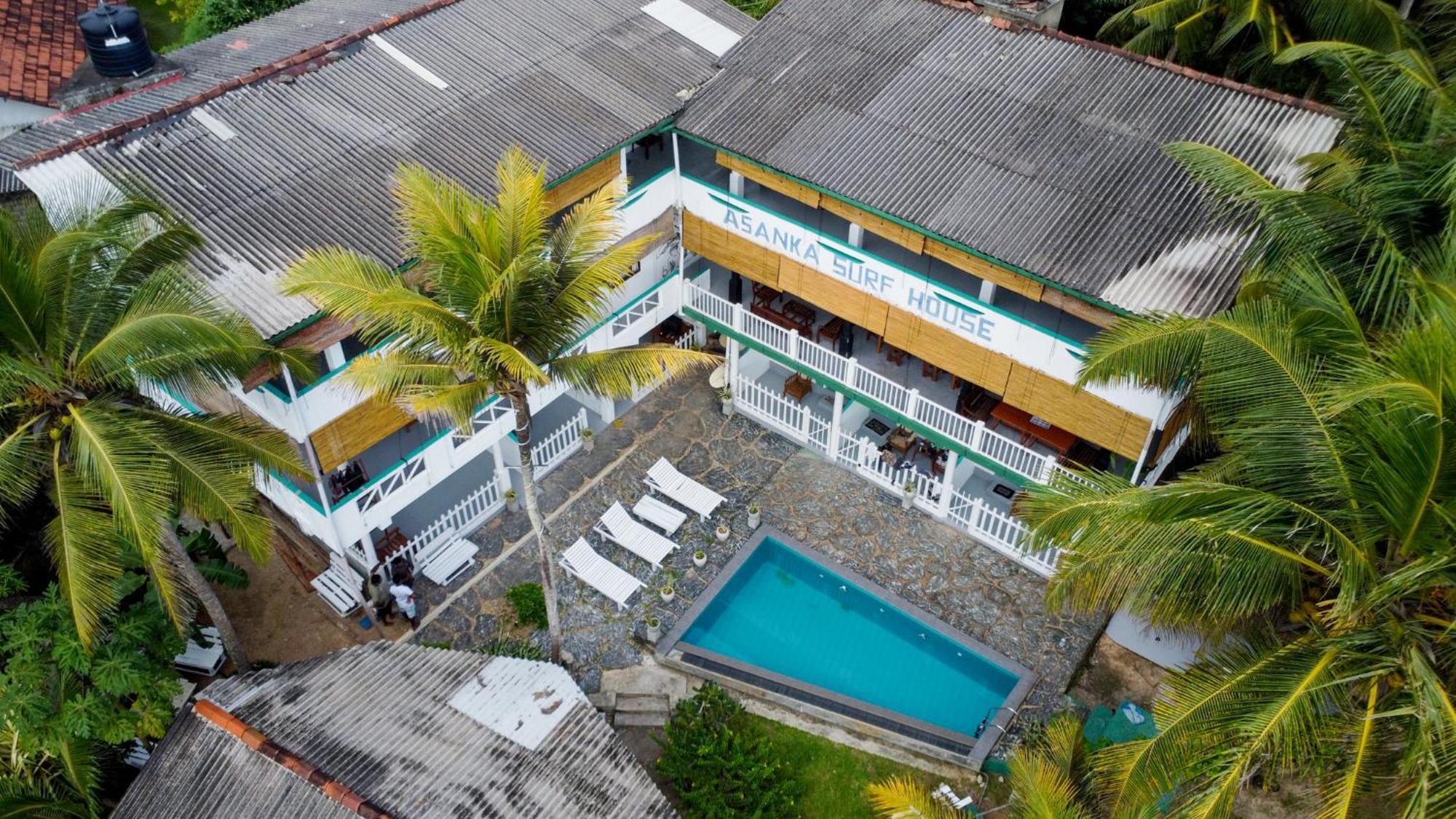 Asanka Surf House & Resturant Bed & Breakfast Midigama East Exterior photo