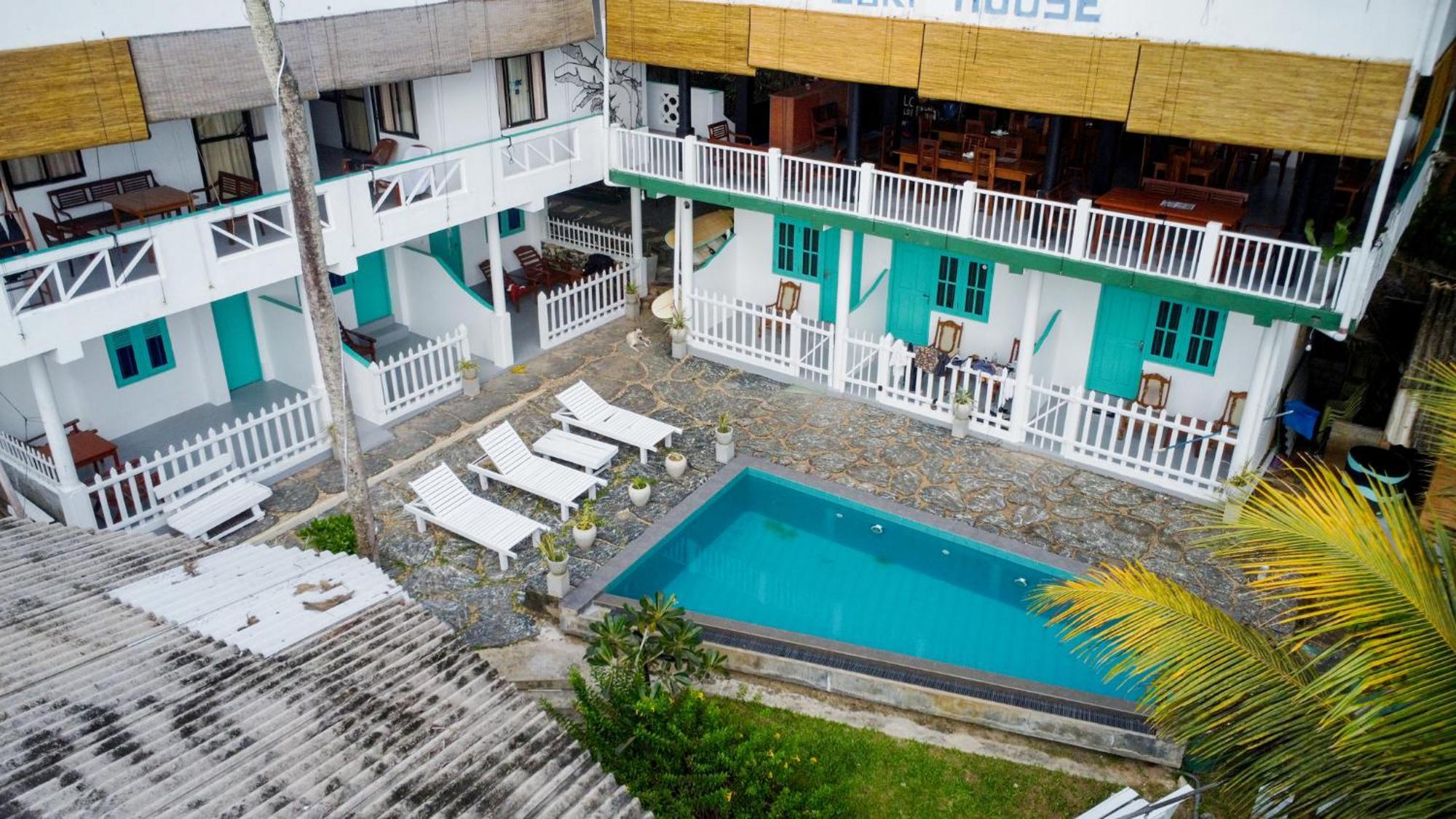 Asanka Surf House & Resturant Bed & Breakfast Midigama East Exterior photo